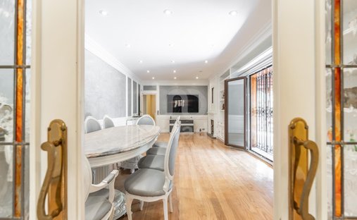 Villa in Carabanchel, Madrid, Spain 1