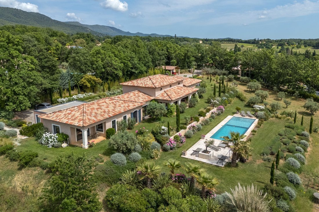 House in Aups, Provence-Alpes-Côte d'Azur, France 1 - 15761731