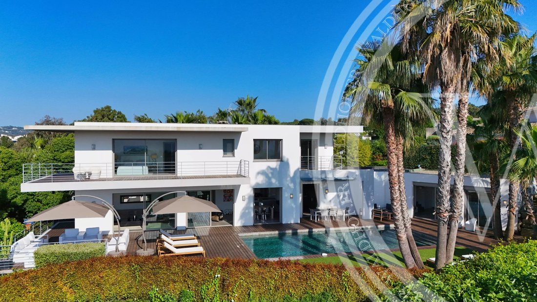 Villa in Cannes, Provence-Alpes-Côte d'Azur, France 3 - 15760923