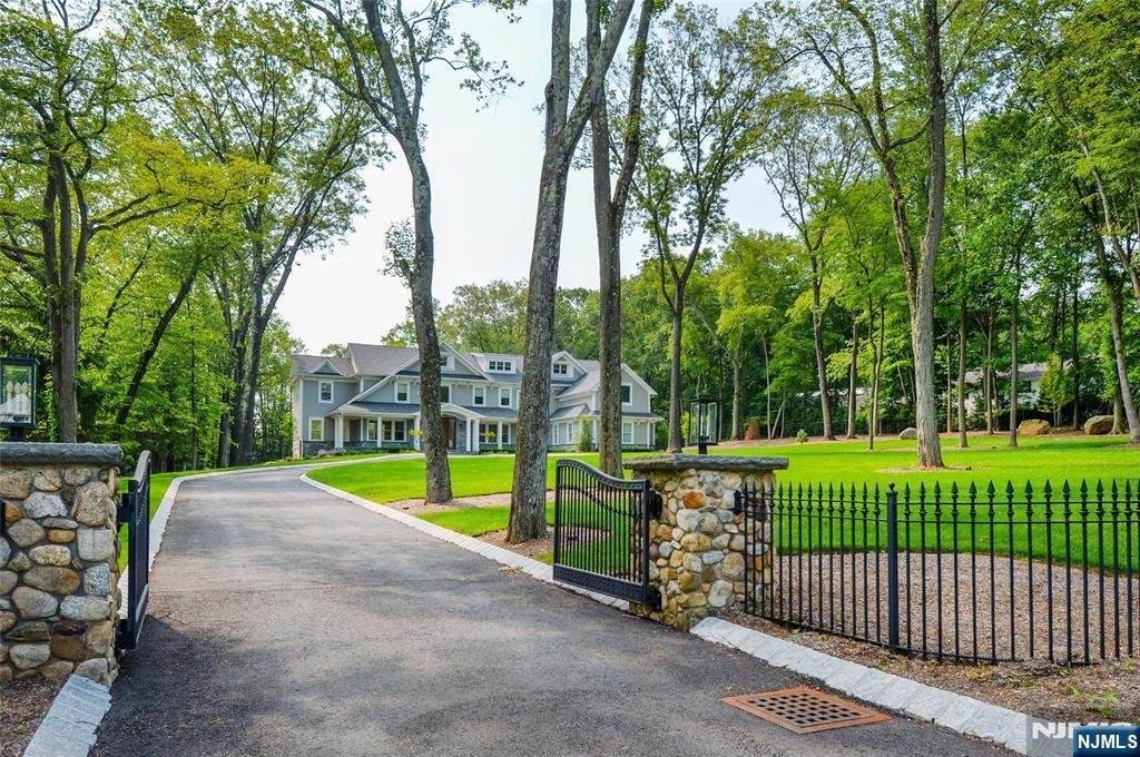 House in Franklin Lakes, New Jersey, United States 2 - 15760953