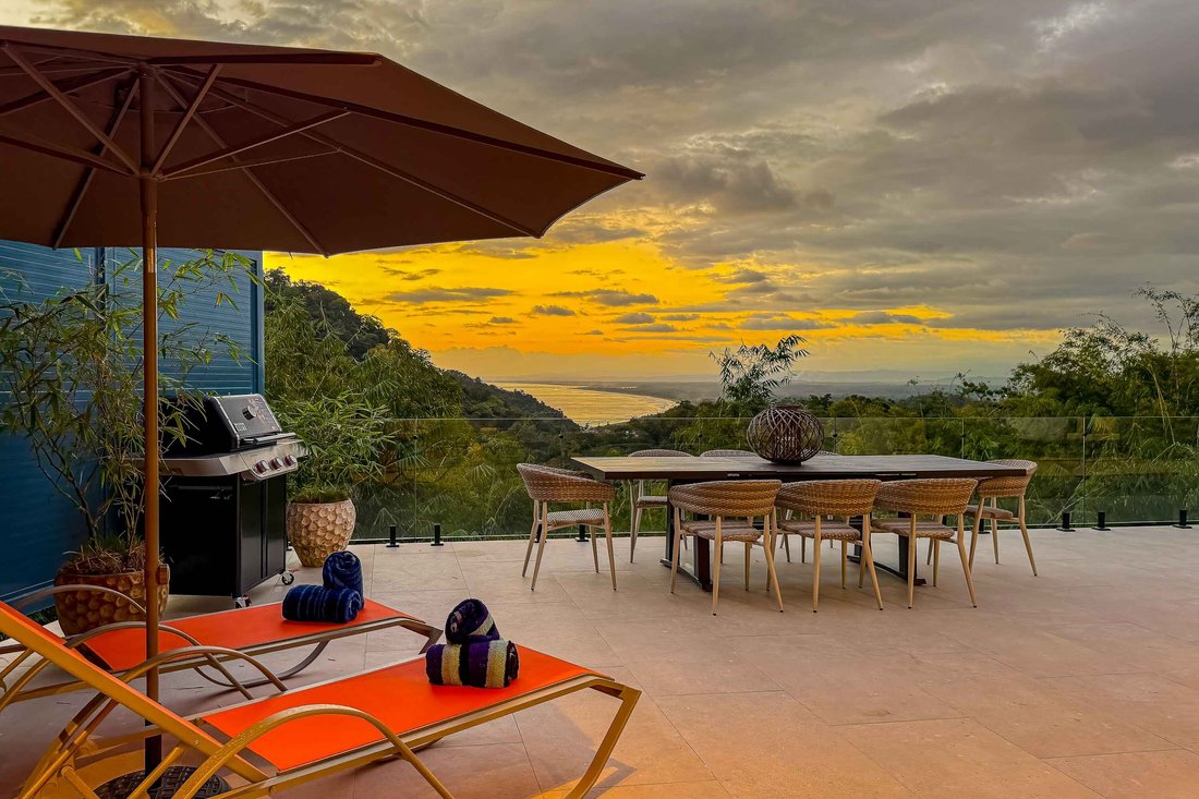 Villa in Quepos, Puntarenas Province, Costa Rica 1 - 15761443