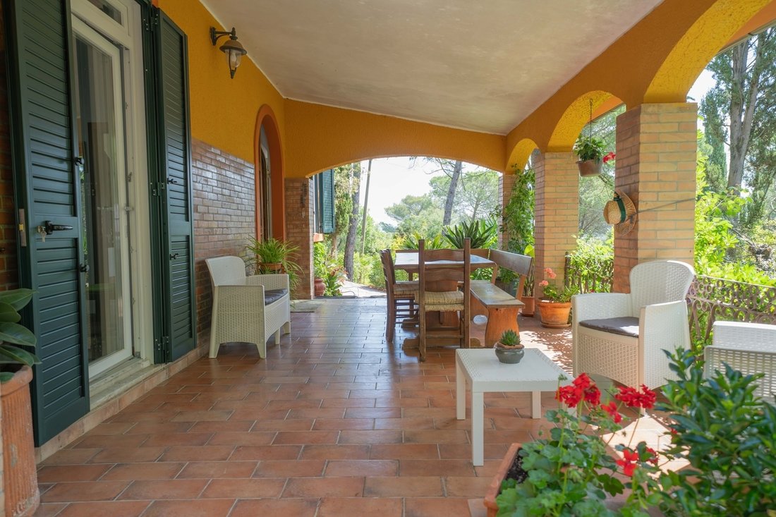 Villa in Rosignano Marittimo, Tuscany, Italy 4 - 15764502