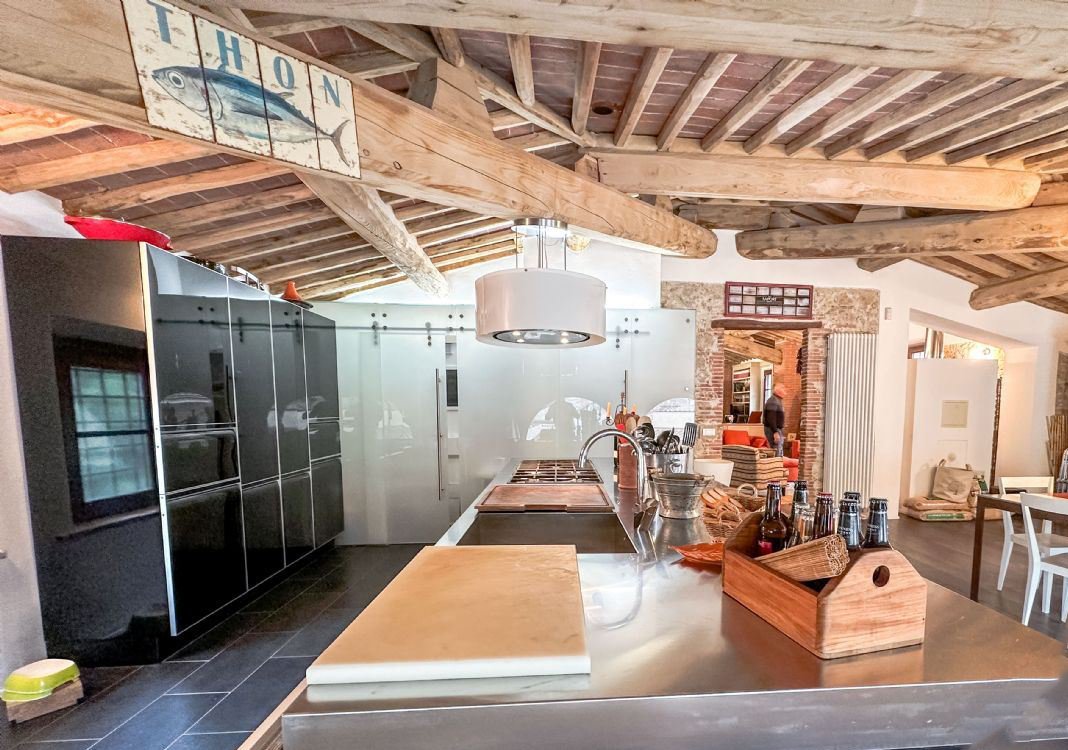 Villa in Camaiore, Tuscany, Italy 4 - 15763723