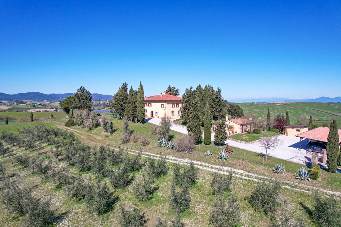 Villa in Santa Luce, Tuscany, Italy 2 - 15763528