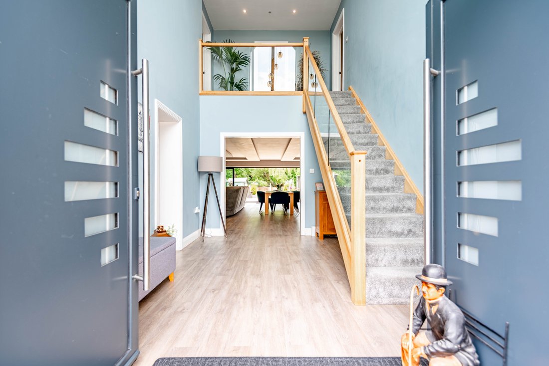 House in Hoddesdon, Broxbourne, England 3 - 15765425