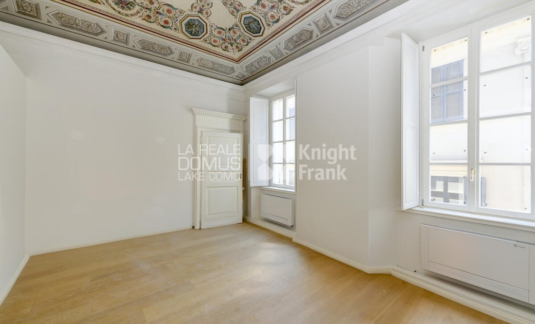 Apartment in Historic Center, Como, Lombardy 4 - 15764494
