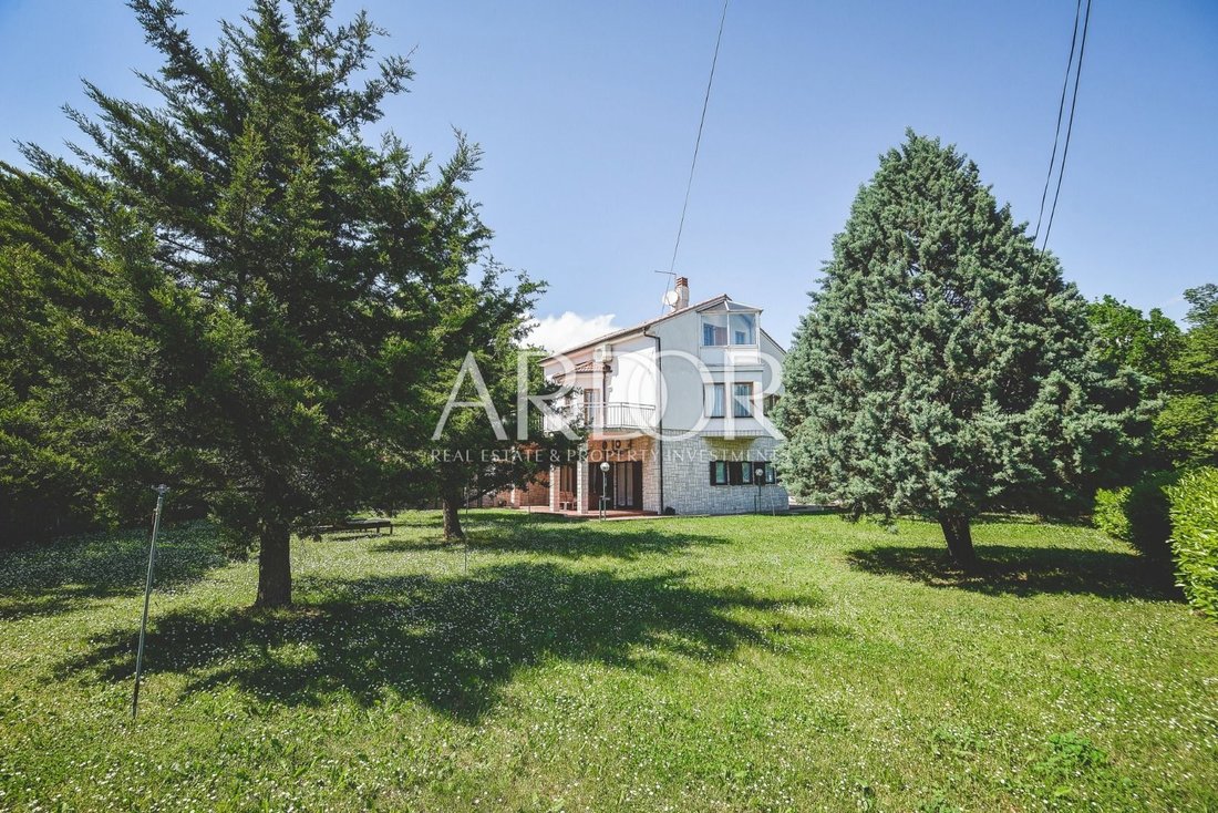 House in Mjesni odbor Grad Trsat, Grad Rijeka, Primorje-Gorski Kotar County 1 - 15767925