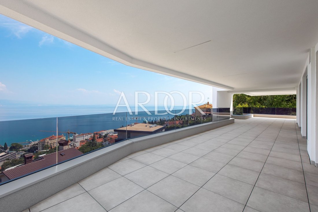 Apartment in Grad Opatija, Primorje-Gorski Kotar County, Croatia 1 - 15767587