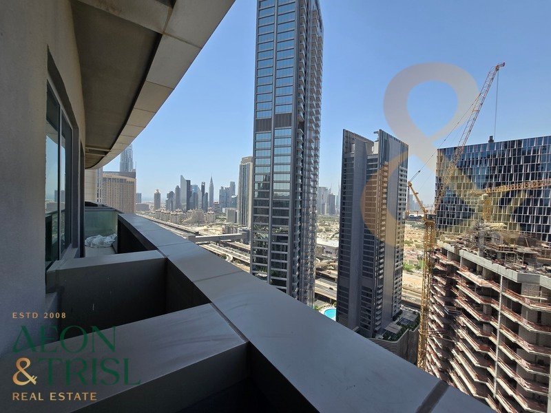 Apartment in Downtown Dubai, Dubai, United Arab Emirates 1 - 15764697