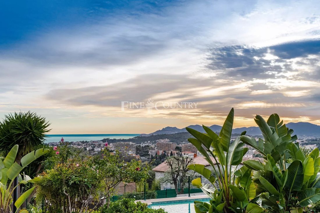 Villa in Mougins, Provence-Alpes-Côte d'Azur, France 2 - 15763987