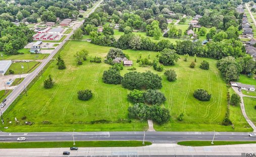 Land in Baton Rouge, Louisiana, United States 1