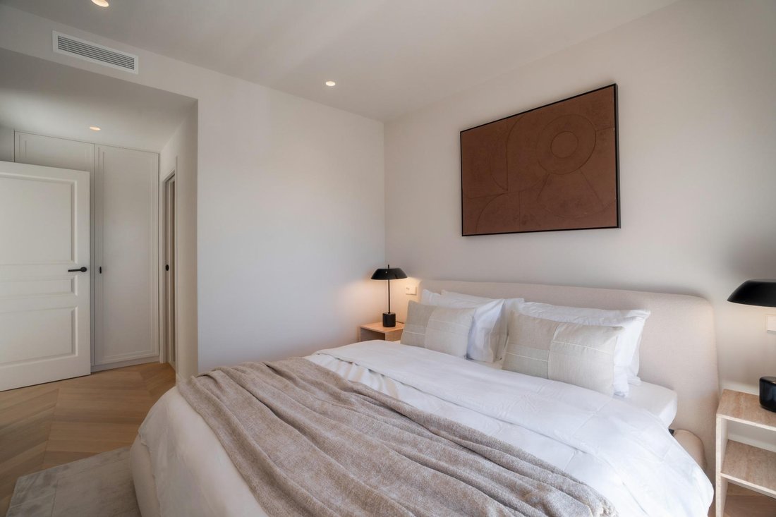 Apartment in Puerto Banus, Marbella, Spain 5 - 15765738
