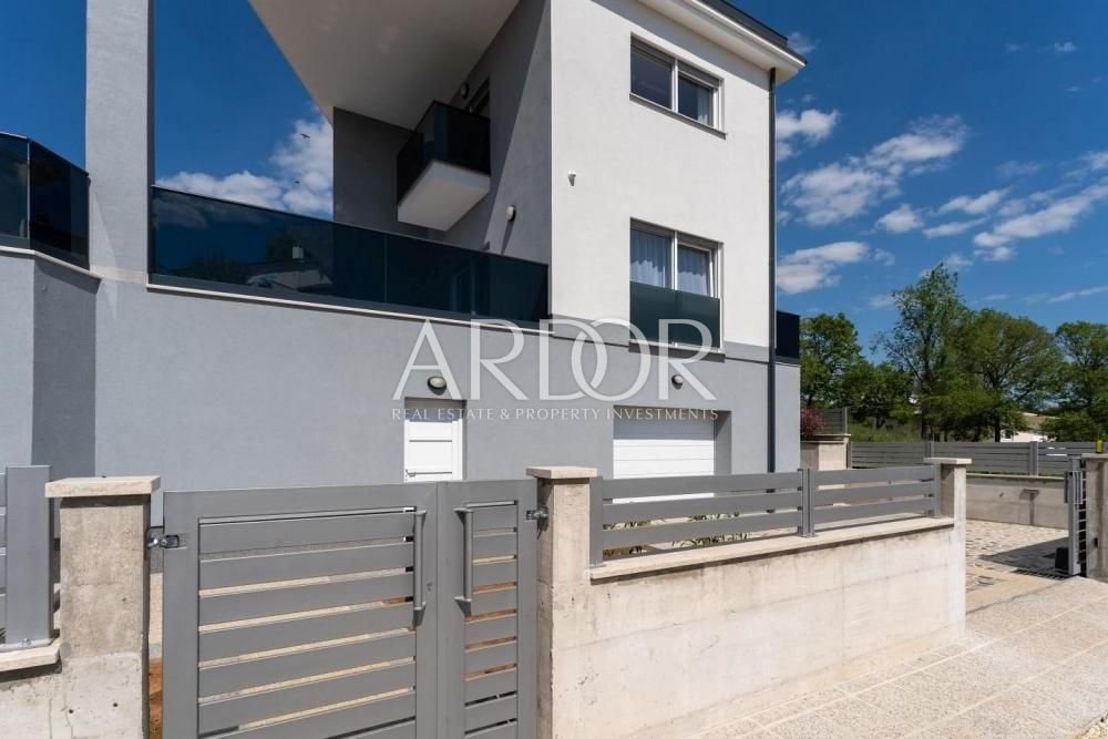 House in Porec, Istria County, Croatia 3 - 15767863