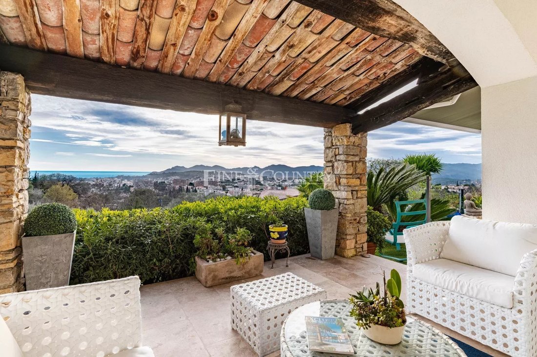 Villa in Mougins, Provence-Alpes-Côte d'Azur, France 4 - 15763987