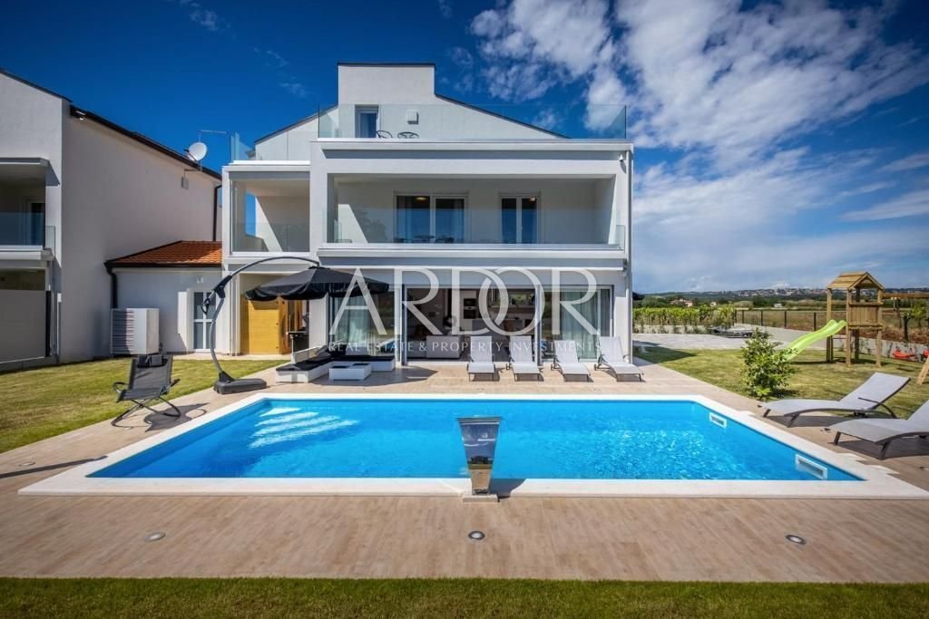 House in Porec, Istria County, Croatia 2 - 15767832