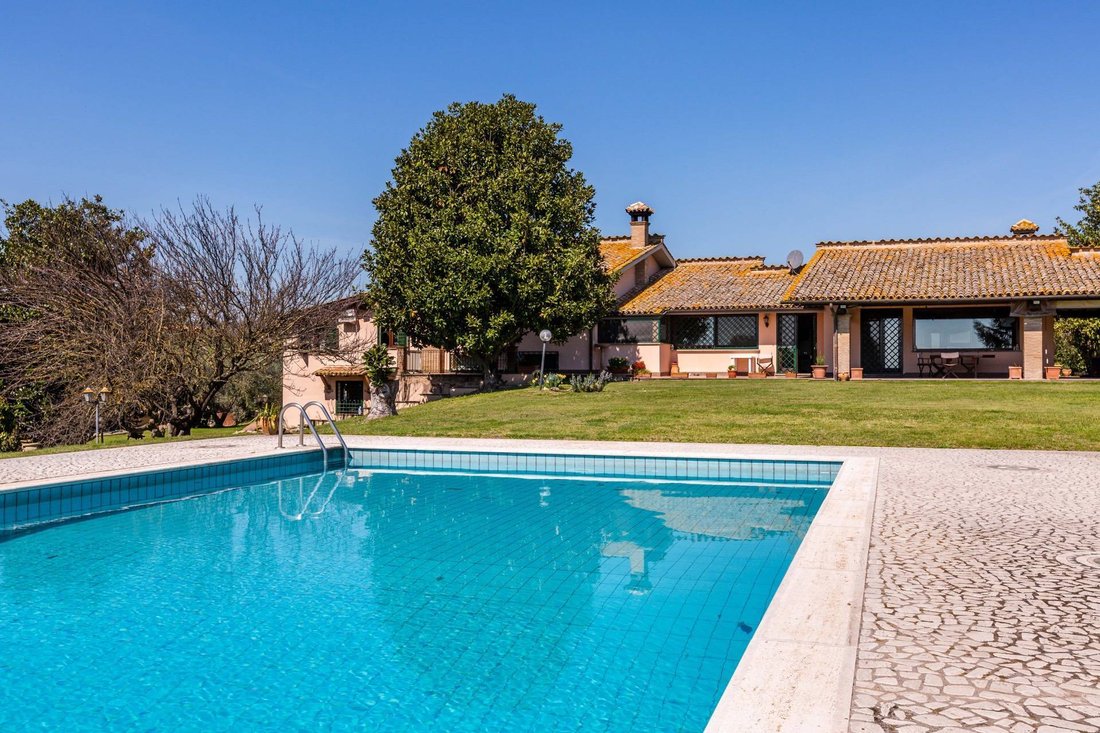 House in Monte Caminetto, Lazio, Italy 2 - 15765244