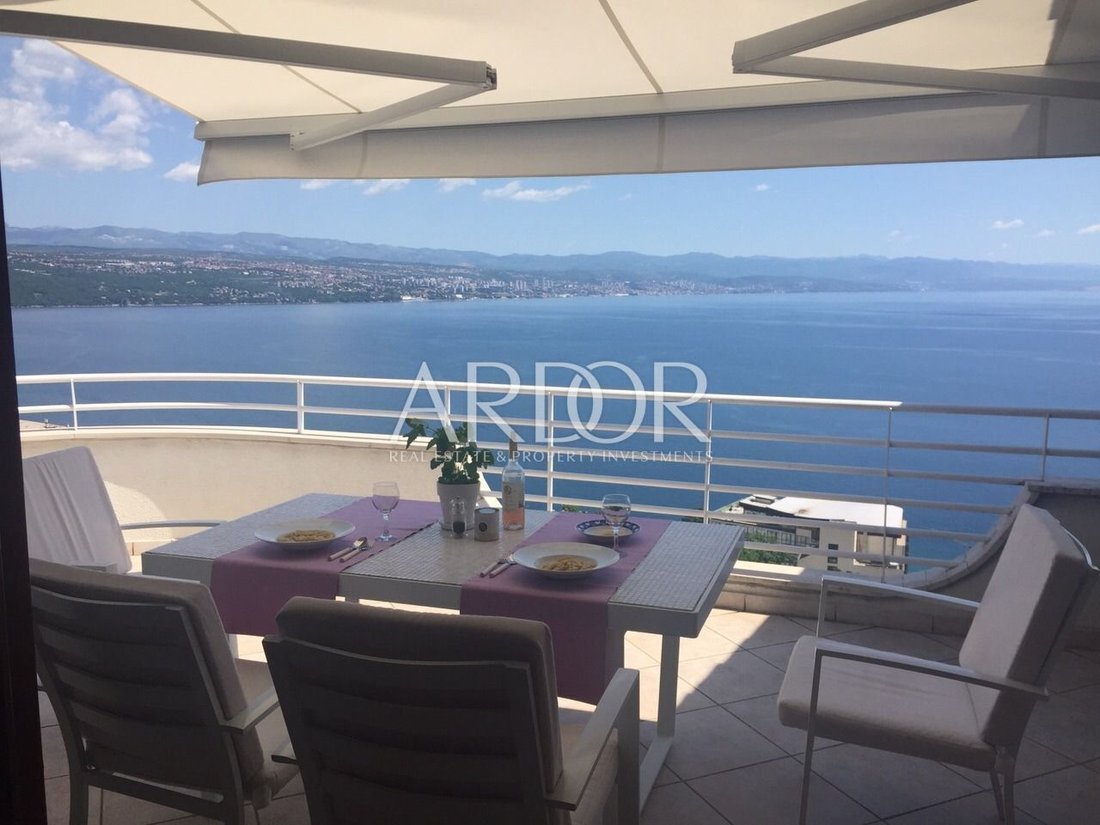 Apartment in Grad Opatija, Primorje-Gorski Kotar County, Croatia 1 - 15767854