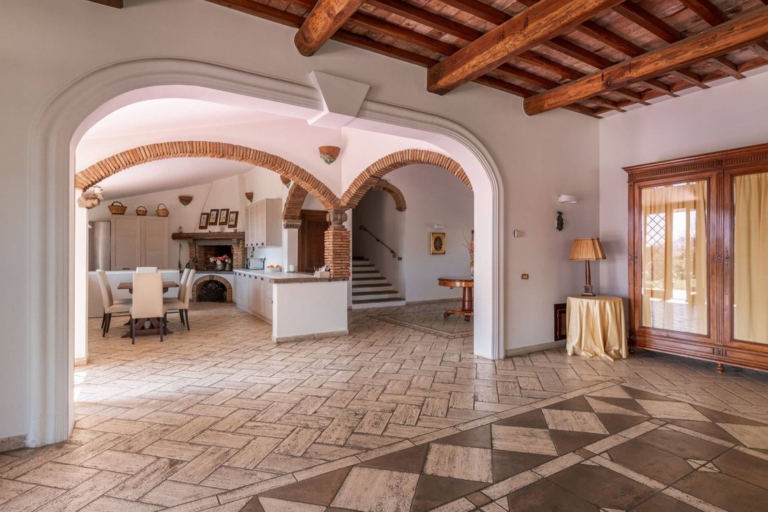 House in Monte Caminetto, Lazio, Italy 4 - 15765244