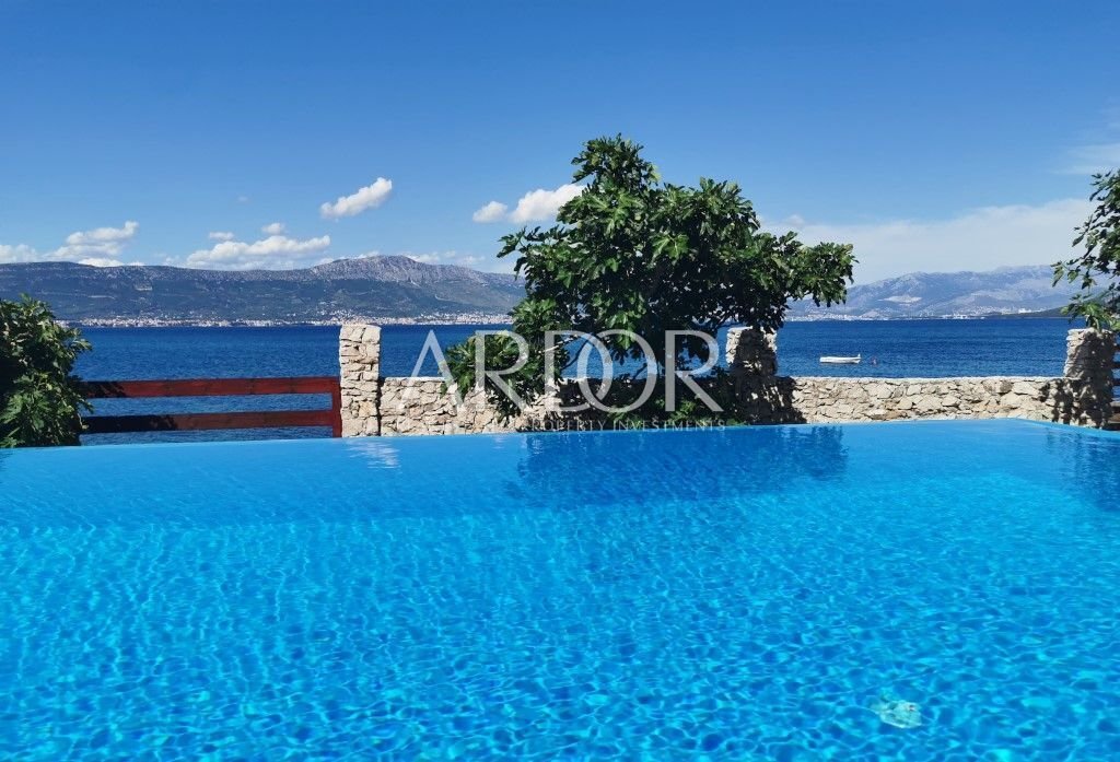 House in Slatine, Split-Dalmatia County, Croatia 1 - 15767228