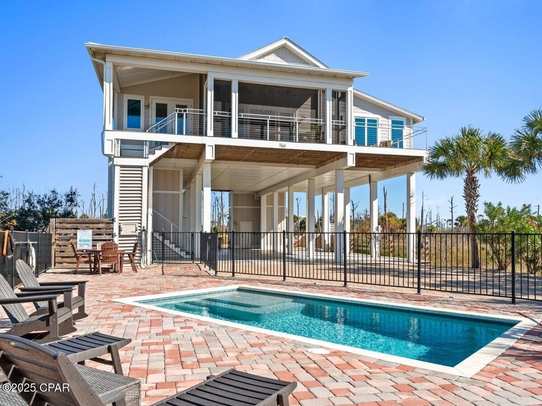 House in Port St. Joe, Florida, United States 2 - 15765730