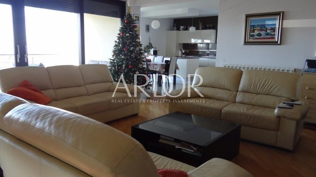 House in Porec, Istria County, Croatia 4 - 15767861