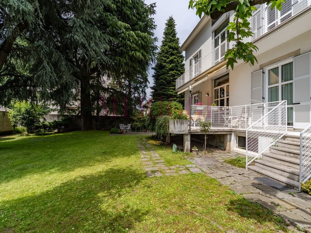 Villa in Center, Cesano Maderno, Lombardy 2 - 15765297