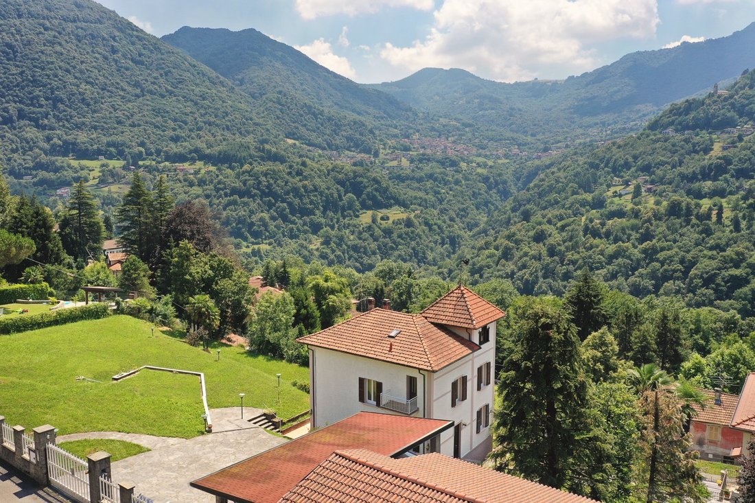 House in Dizzasco, Lombardy, Italy 3 - 15763872