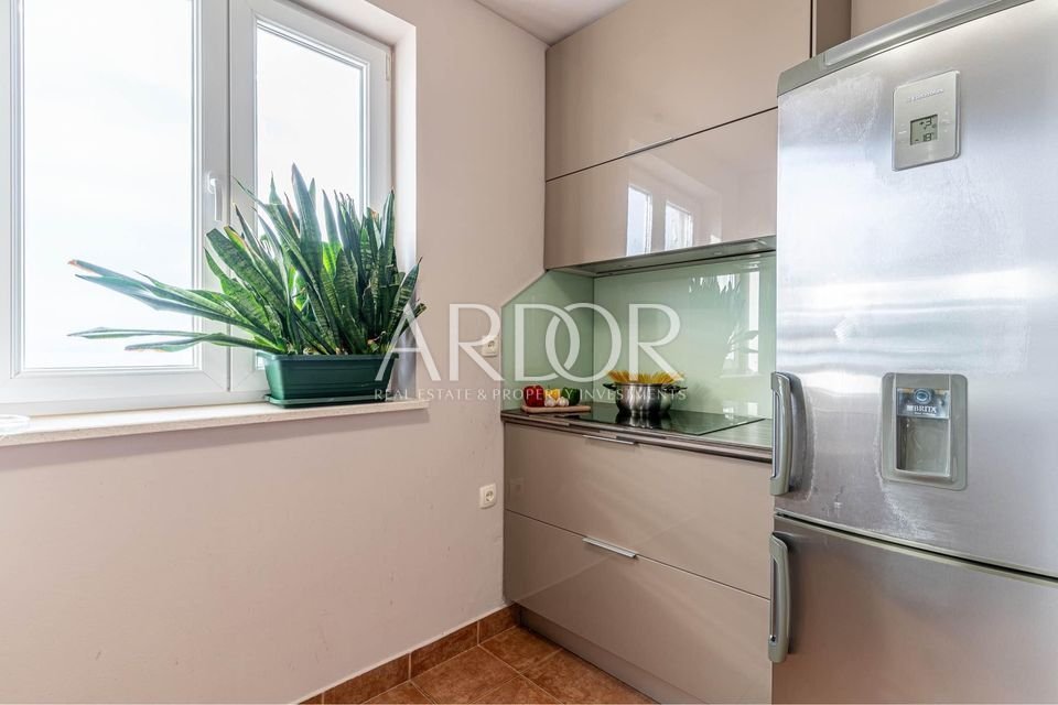 Apartment in Mjesni odbor Zamet, Grad Rijeka, Primorje-Gorski Kotar County 5 - 15767214