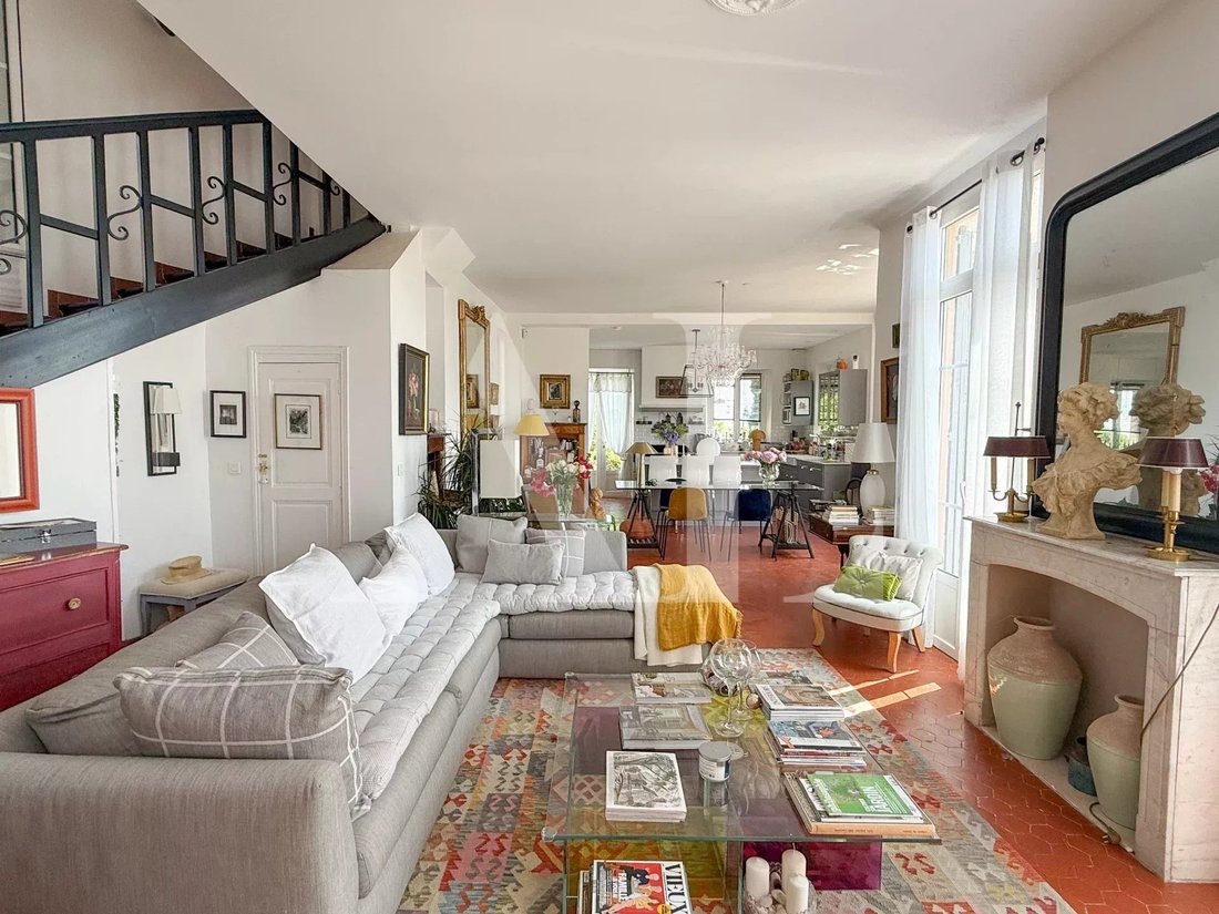 Villa in Les Paluds-Lauvert, Vallauris, France 3 - 15764252