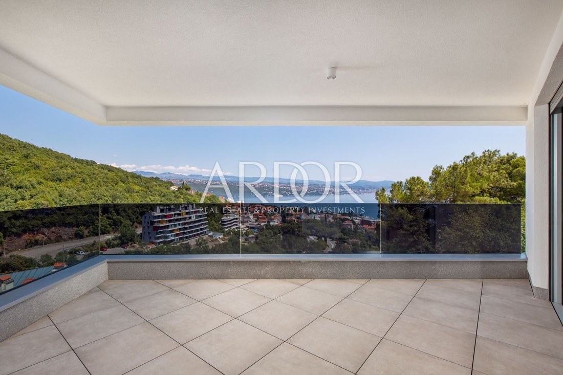 Apartment in Grad Opatija, Primorje-Gorski Kotar County, Croatia 1 - 15767164