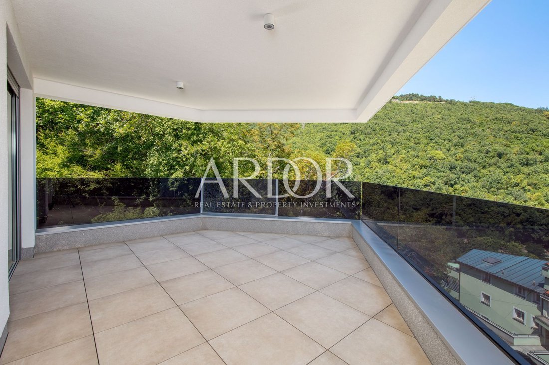 Apartment in Grad Opatija, Primorje-Gorski Kotar County, Croatia 2 - 15767164