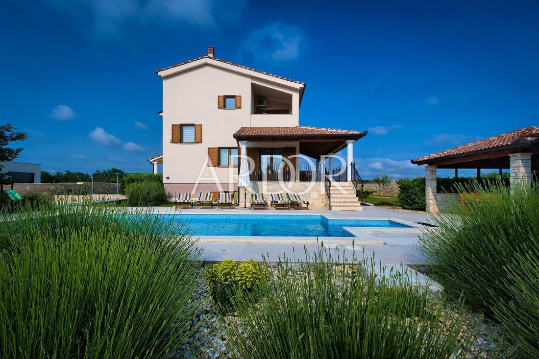 House in Svetvincenat, Istria County, Croatia 1 - 15767860