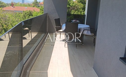 Apartment in Kostrena, Primorje-Gorski Kotar County, Croatia 1