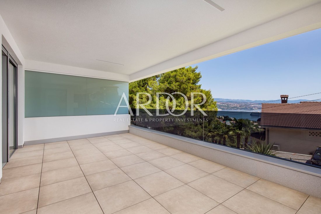 Apartment in Grad Opatija, Primorje-Gorski Kotar County, Croatia 1 - 15767529