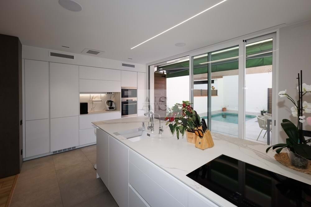 House in Sabadell, Catalonia, Spain 4 - 15763432