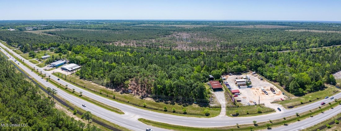 Land in Ocean Springs, Mississippi, United States 4 - 15763439