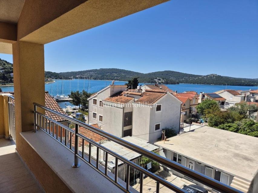 House in Murter, Sibenik-Knin County, Croatia 1 - 15767145