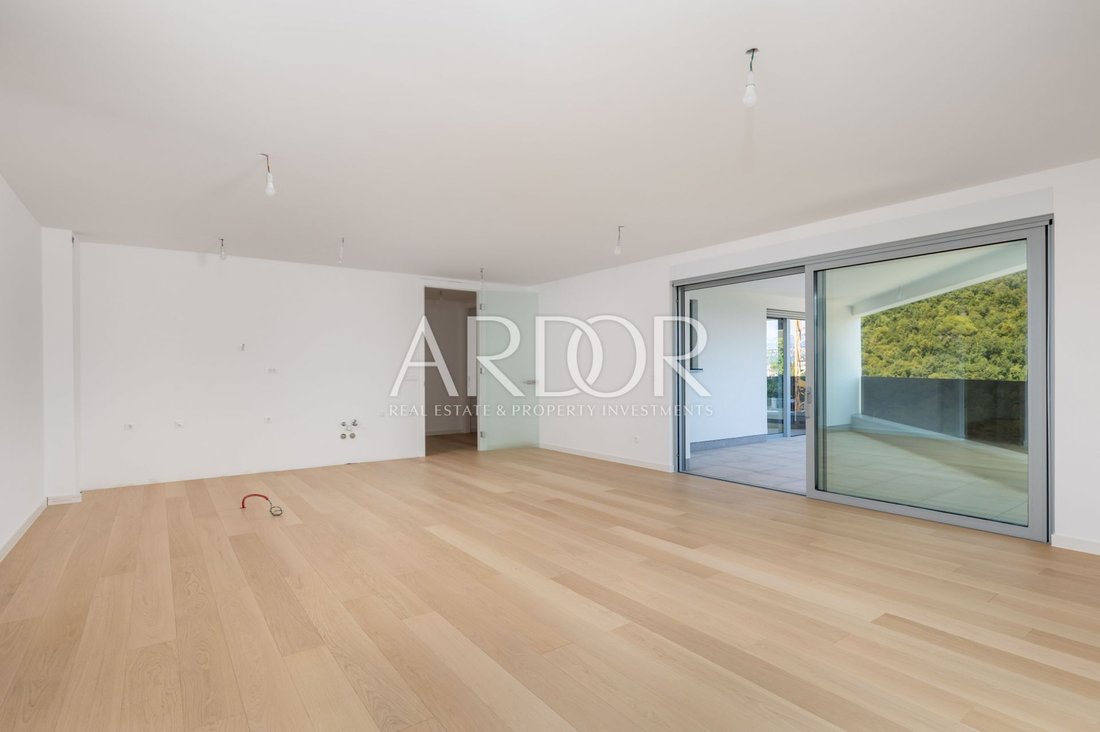 Apartment in Grad Opatija, Primorje-Gorski Kotar County, Croatia 4 - 15767164