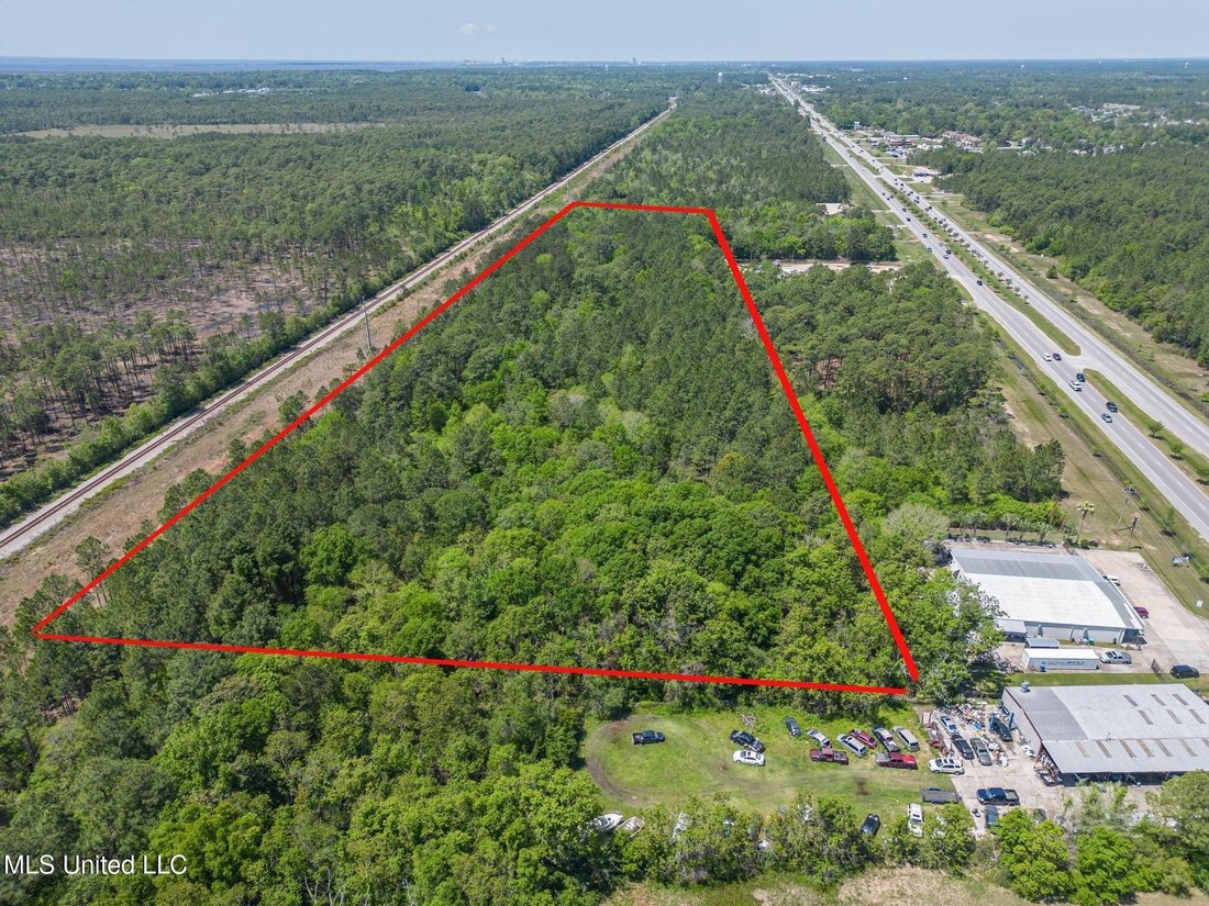 Land in Ocean Springs, Mississippi, United States 2 - 15763439