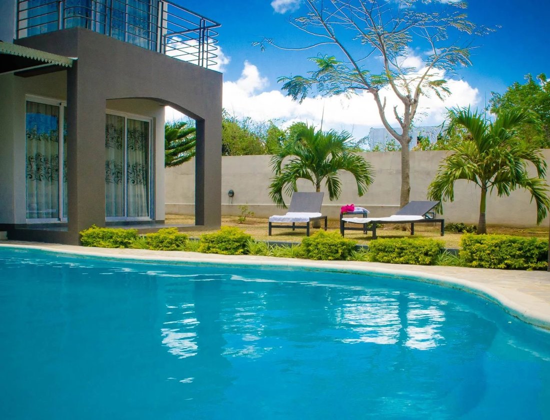Grand Baie, Rivière du Rempart District, Mauritius 2 - 13683547