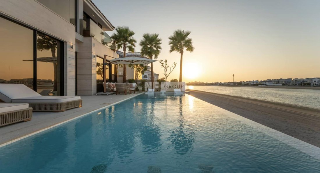 Villa in Palm Jumeirah, Dubai, United Arab Emirates 2 - 15763646