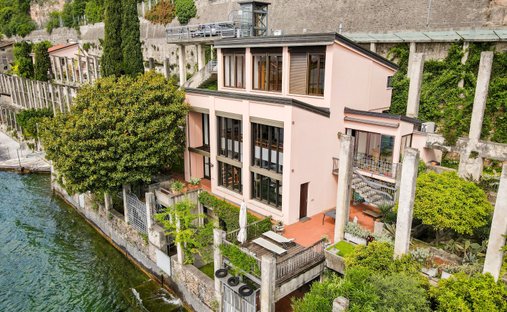 Townhouse in Center, Toscolano, Lombardy 1