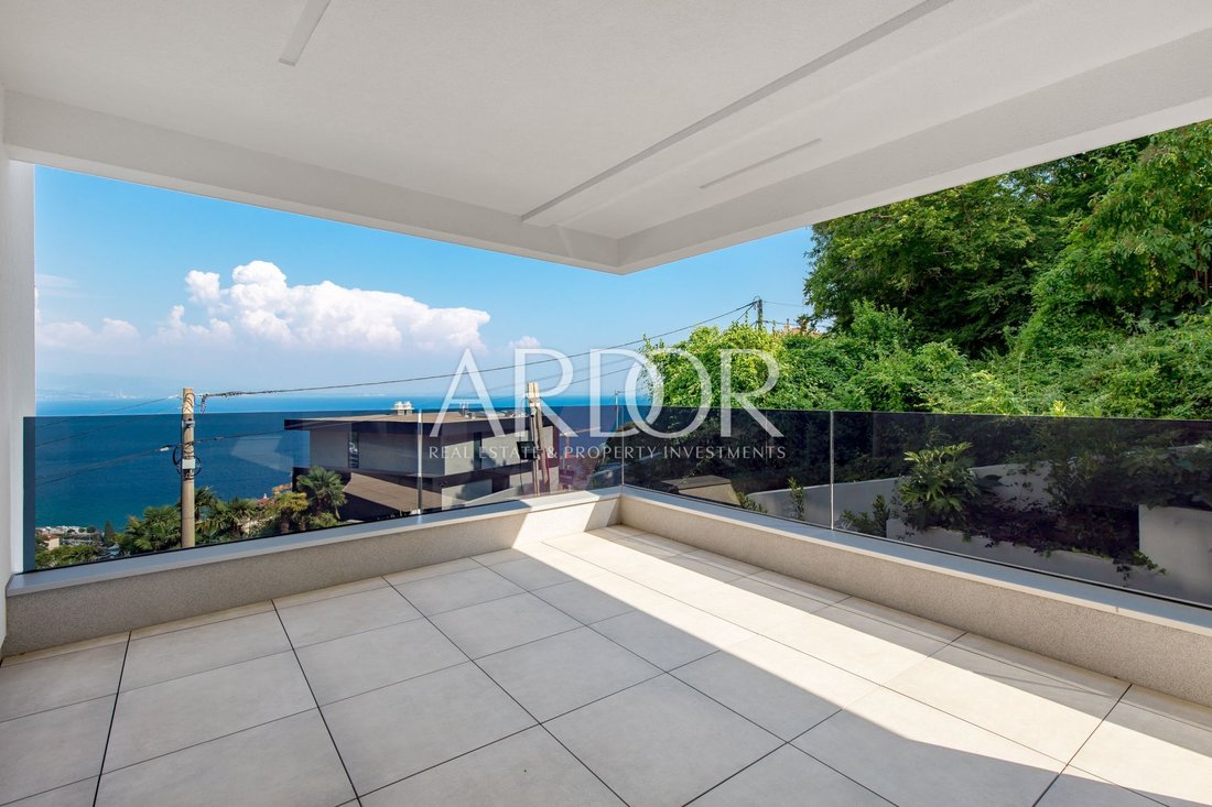 Apartment in Grad Opatija, Primorje-Gorski Kotar County, Croatia 1 - 15767535