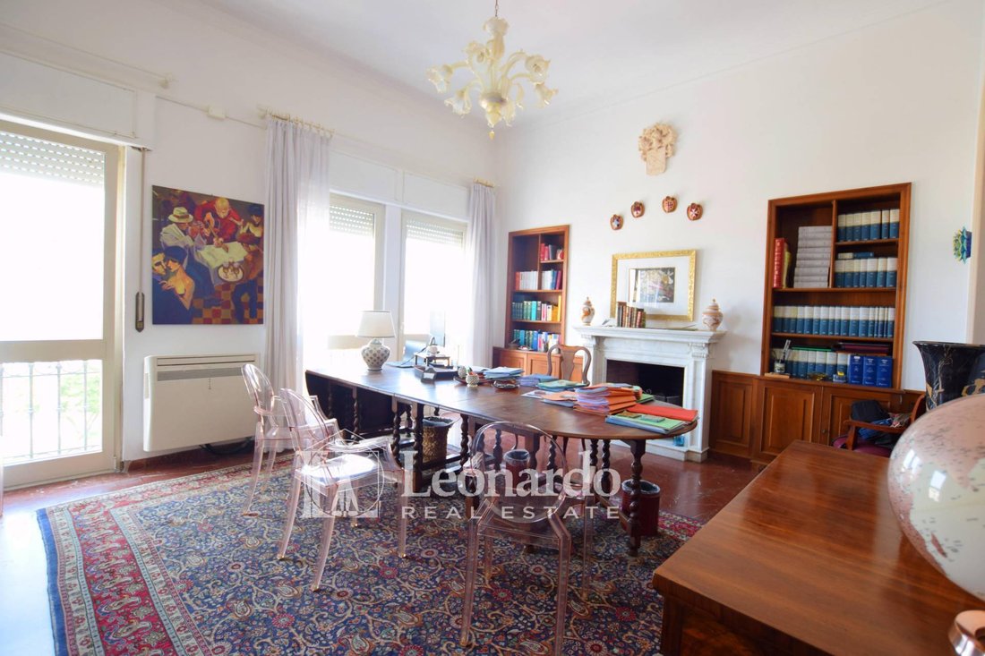 Apartment in Lungomare, Viareggio, Tuscany 2 - 15765914