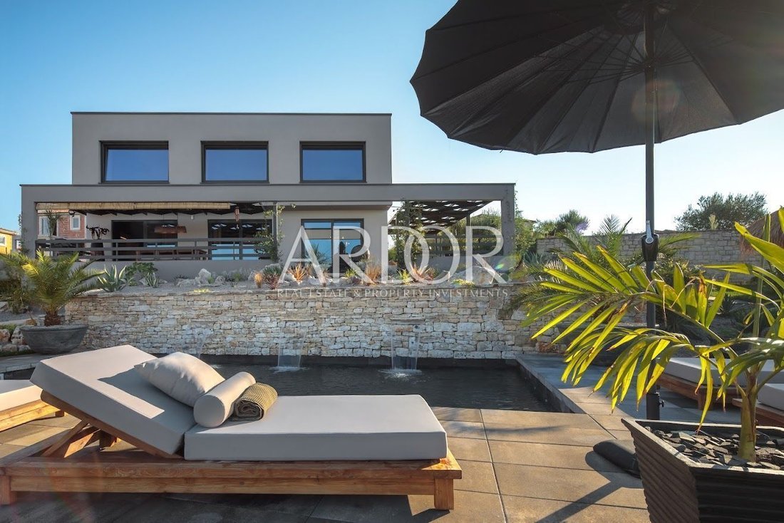 House in Sveti Lovrec Pazenaticki, Istria County, Croatia 2 - 15767709