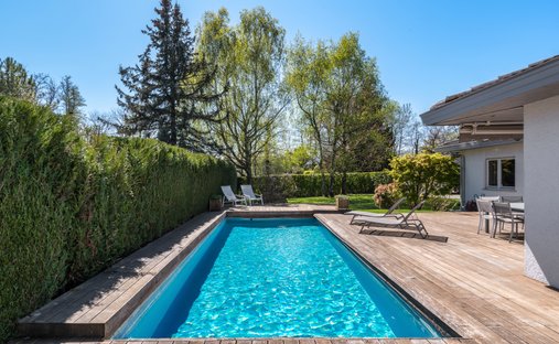 Villa in Commugny, Vaud, Switzerland 1