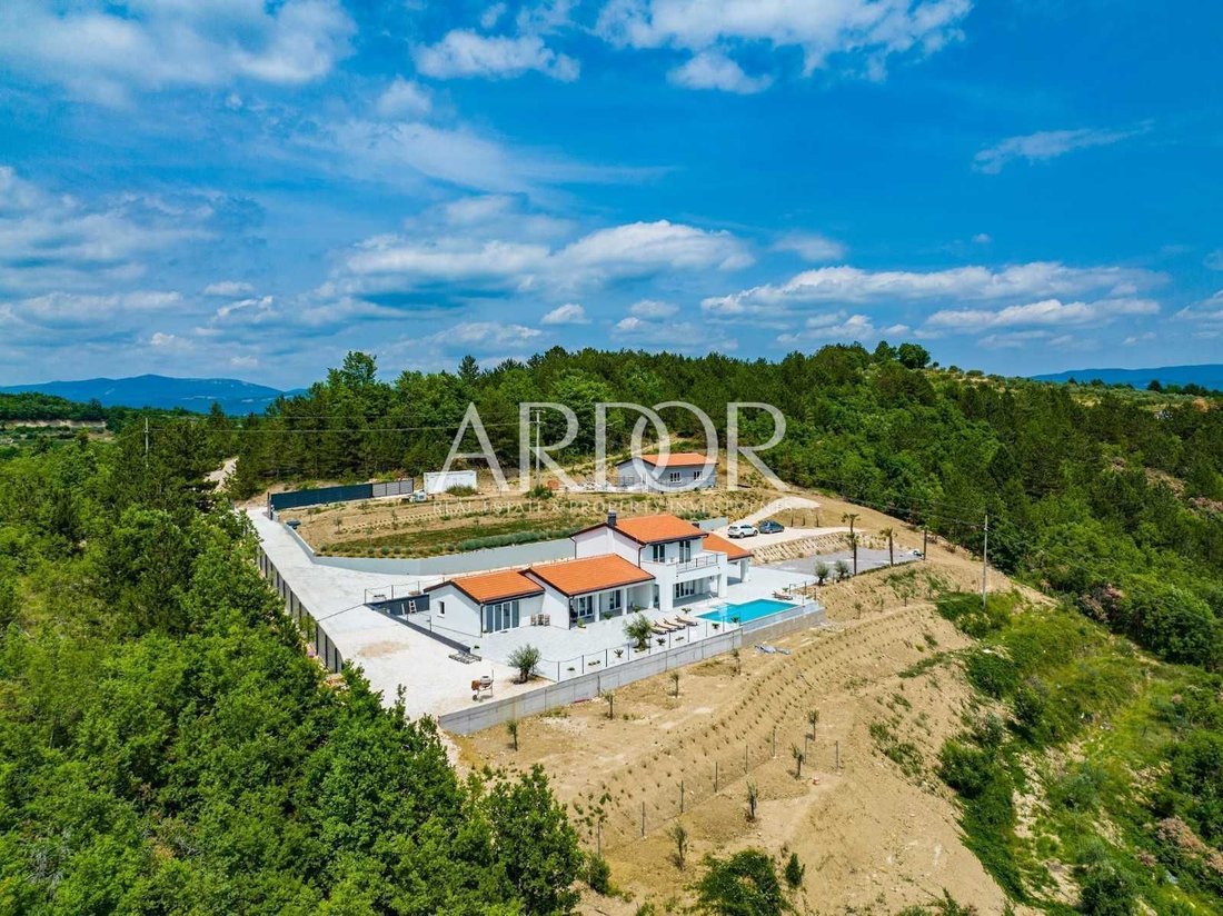 House in Opcina Cerovlje, Istria County, Croatia 1 - 15767845