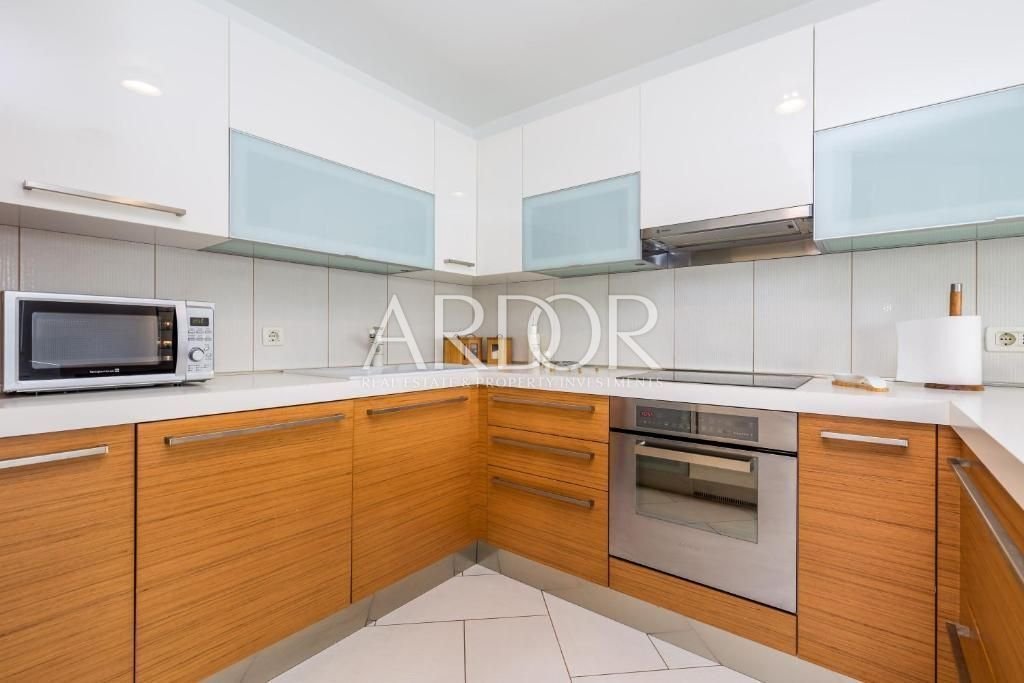 Apartment in Grad Opatija, Primorje-Gorski Kotar County, Croatia 5 - 15767830
