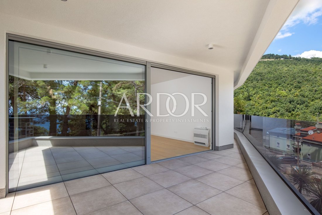 Apartment in Grad Opatija, Primorje-Gorski Kotar County, Croatia 1 - 15767625
