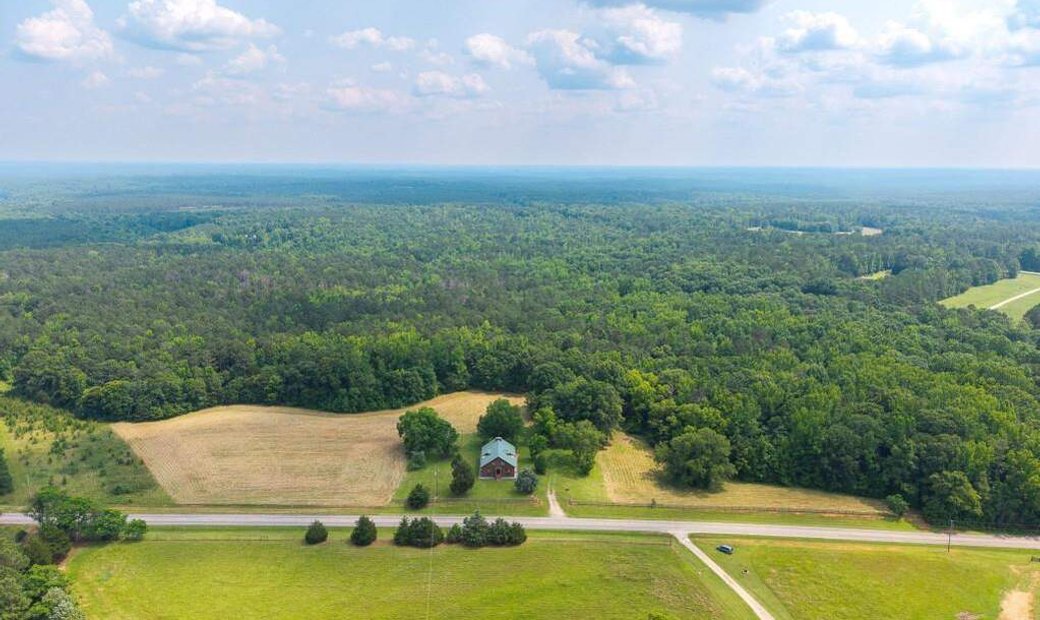 Idyllic Lodge With Over 82 Acres In Madison, Georgia, United States For ...